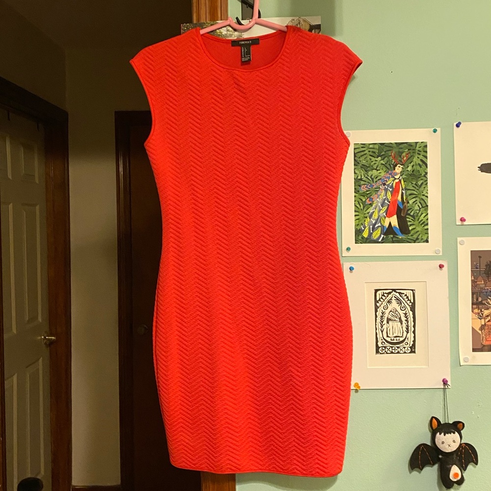 F21 body con midi dress